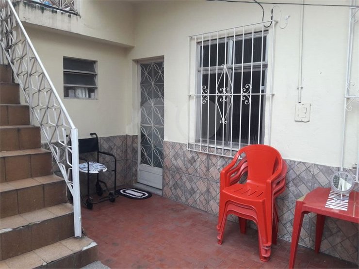 Casa à venda com 3 quartos, 230m² - Foto 1