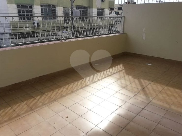 Casa à venda com 3 quartos, 230m² - Foto 24