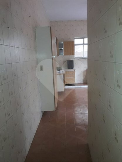 Casa à venda com 3 quartos, 230m² - Foto 18