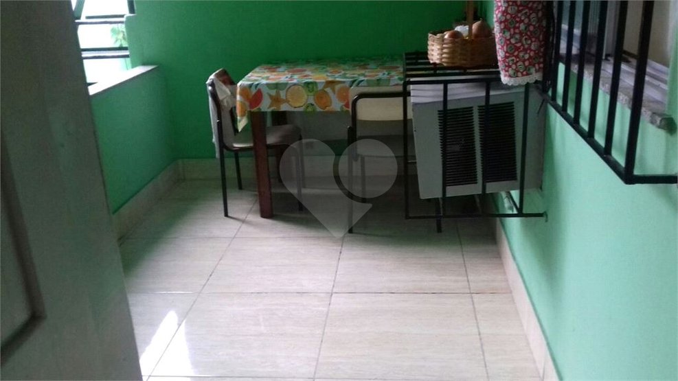 Casa à venda com 3 quartos, 120m² - Foto 15