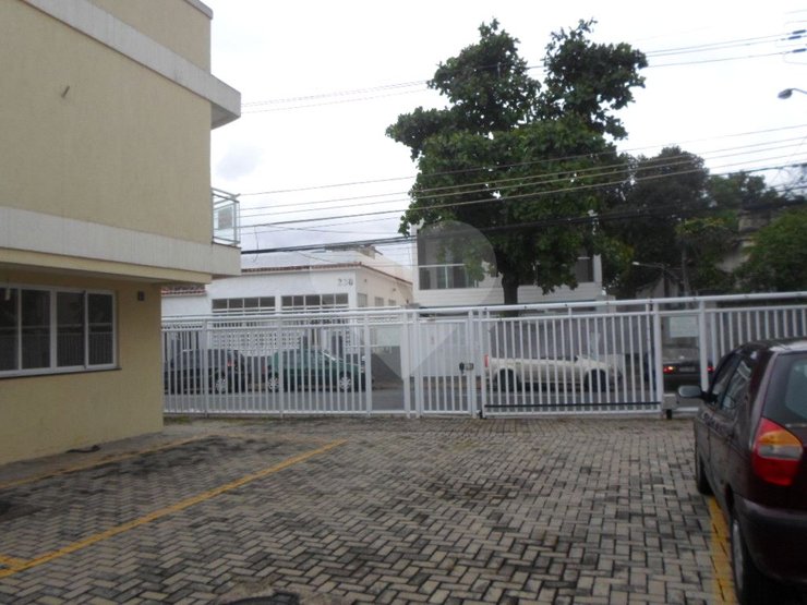 Casa de Condomínio à venda com 2 quartos, 82m² - Foto 2