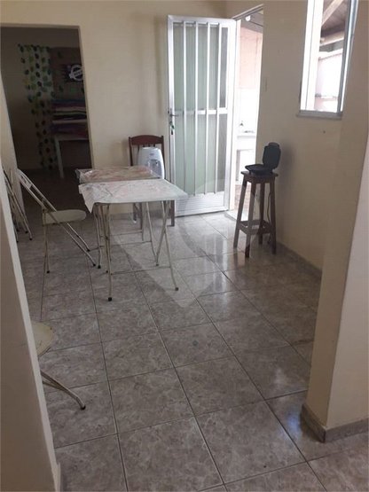 Casa à venda com 1 quarto, 40m² - Foto 1