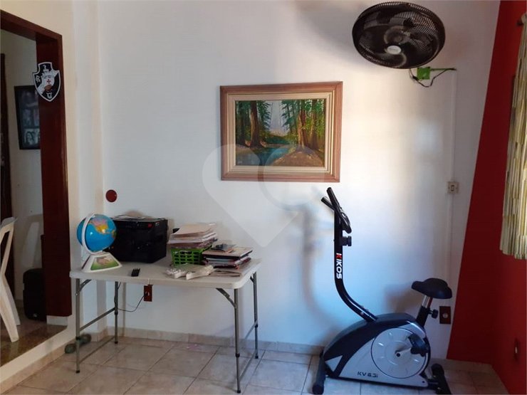 Casa à venda com 1 quarto, 270m² - Foto 13