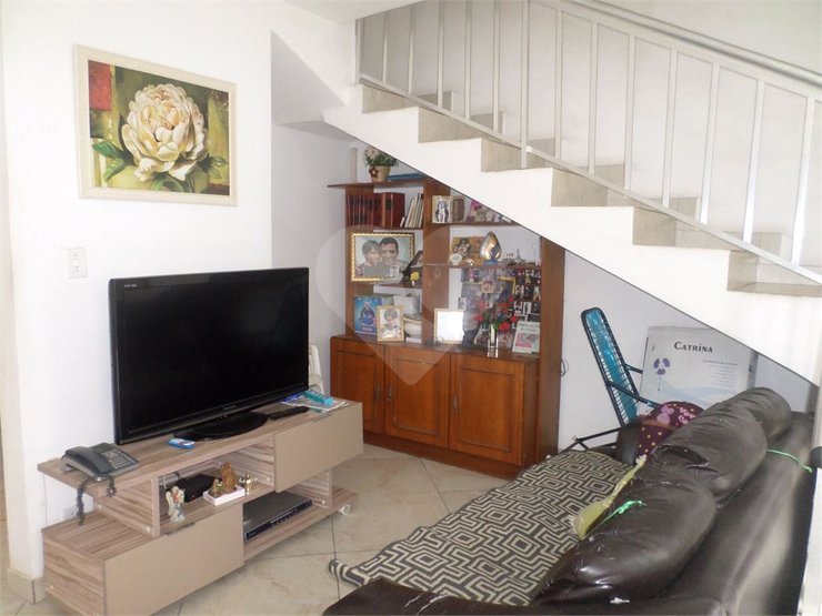 Casa à venda e aluguel com 2 quartos, 58m² - Foto 4