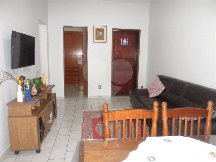 Casa à venda com 3 quartos, 170m² - Foto 2