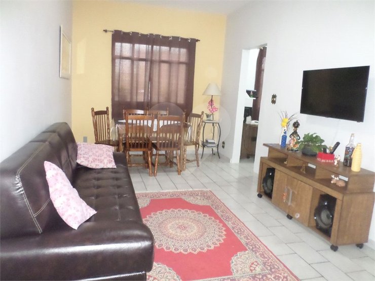 Casa à venda com 3 quartos, 170m² - Foto 1