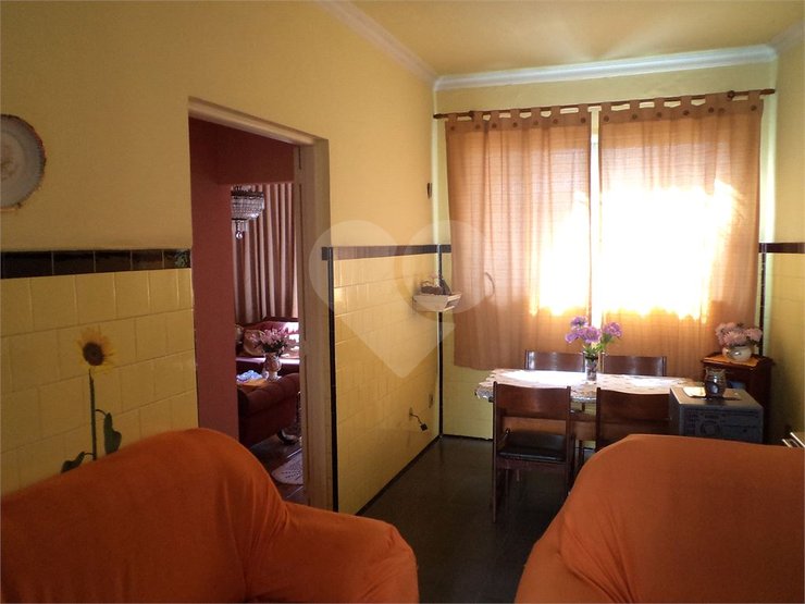 Casa à venda com 4 quartos, 125m² - Foto 2