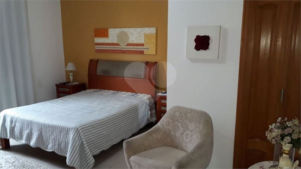 Casa à venda com 3 quartos, 187m² - Foto 7