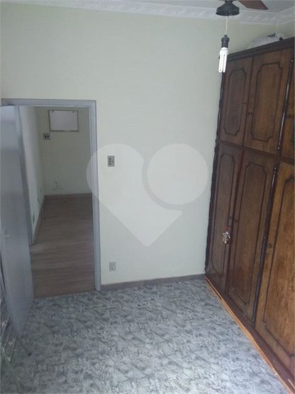 Casa à venda com 3 quartos, 335m² - Foto 10