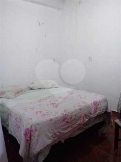 Casa à venda com 1 quarto, 40m² - Foto 8