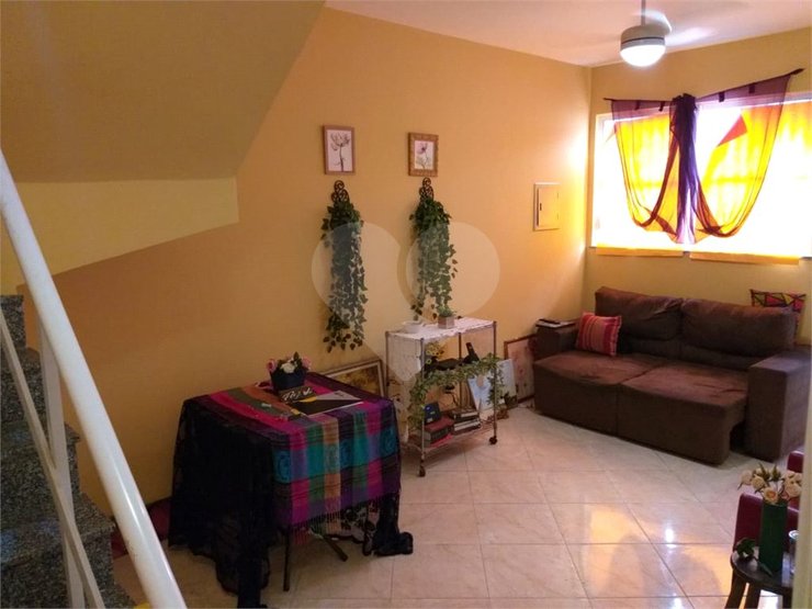 Casa de Condomínio à venda com 2 quartos, 100m² - Foto 4