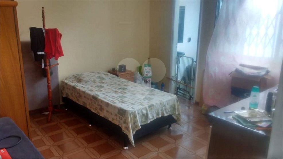 Casa à venda com 4 quartos, 200m² - Foto 8