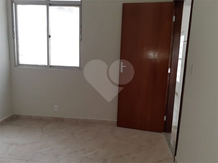 Casa à venda com 2 quartos, 110m² - Foto 8