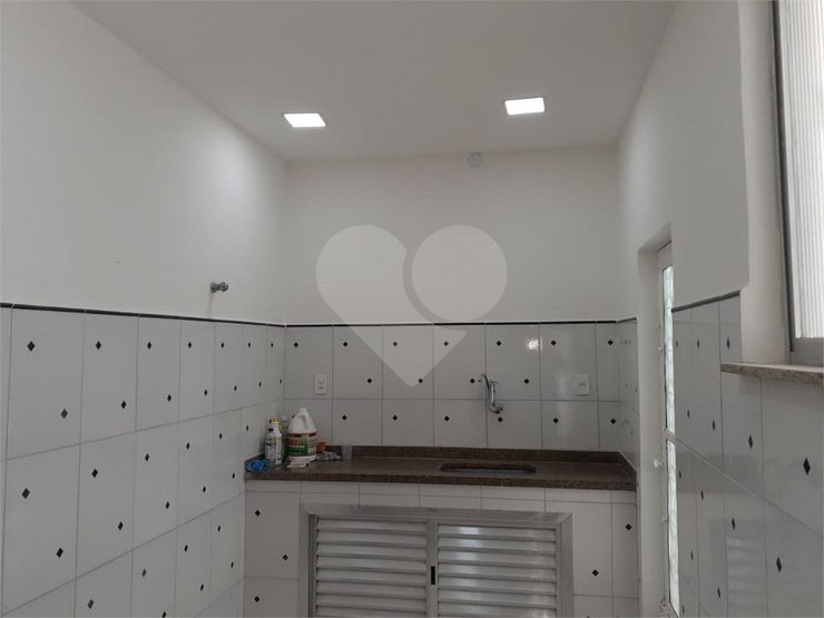 Casa à venda com 2 quartos, 110m² - Foto 14