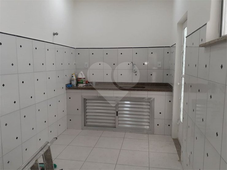 Casa à venda com 2 quartos, 110m² - Foto 16