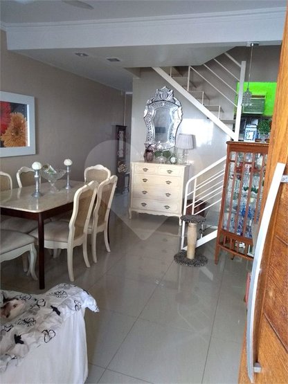 Casa à venda com 4 quartos, 150m² - Foto 2