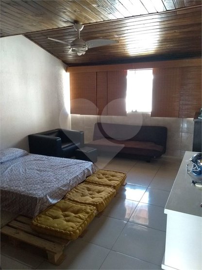 Casa à venda com 4 quartos, 150m² - Foto 13