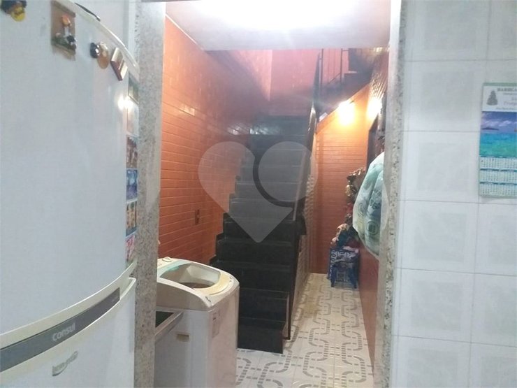 Casa à venda com 2 quartos, 200m² - Foto 19