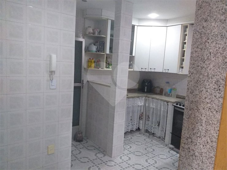 Casa à venda com 2 quartos, 200m² - Foto 11