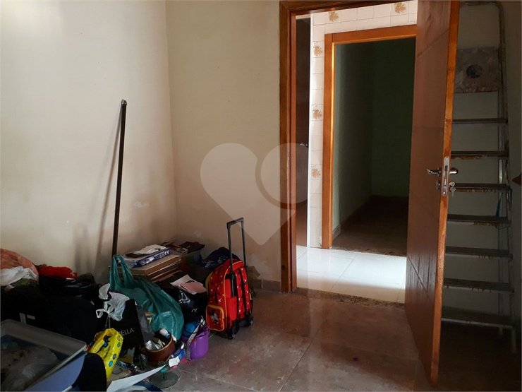 Casa à venda com 3 quartos, 167m² - Foto 8