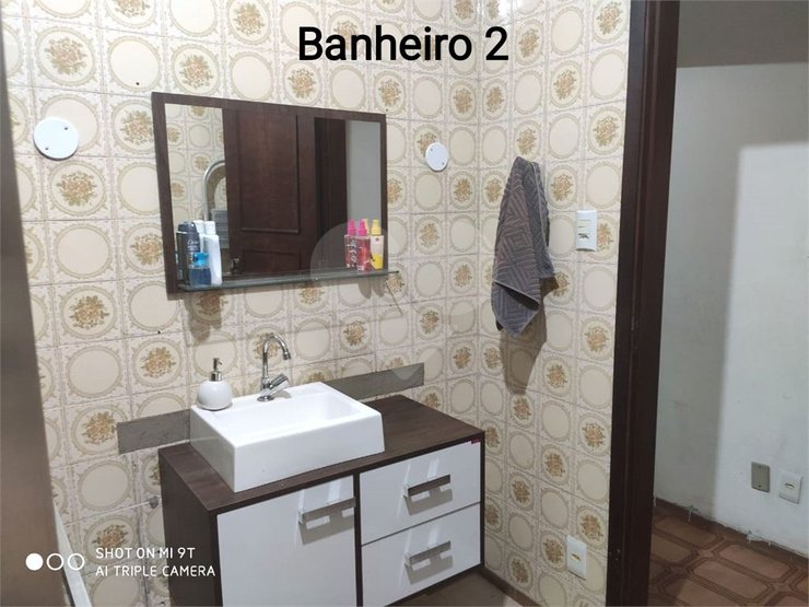 Casa à venda com 4 quartos, 200m² - Foto 15