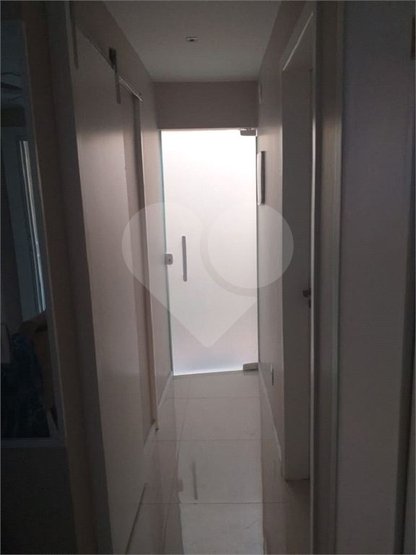 Casa à venda com 2 quartos, 90m² - Foto 11