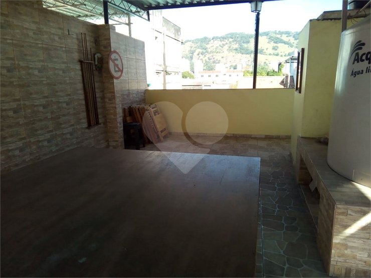 Casa à venda com 2 quartos, 140m² - Foto 27