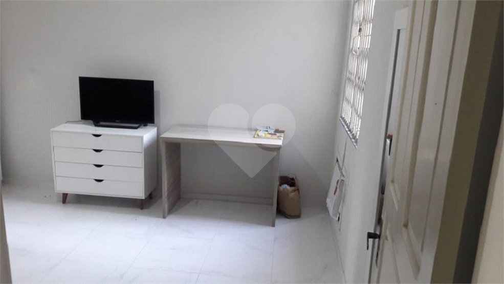 Casa à venda com 3 quartos, 120m² - Foto 9