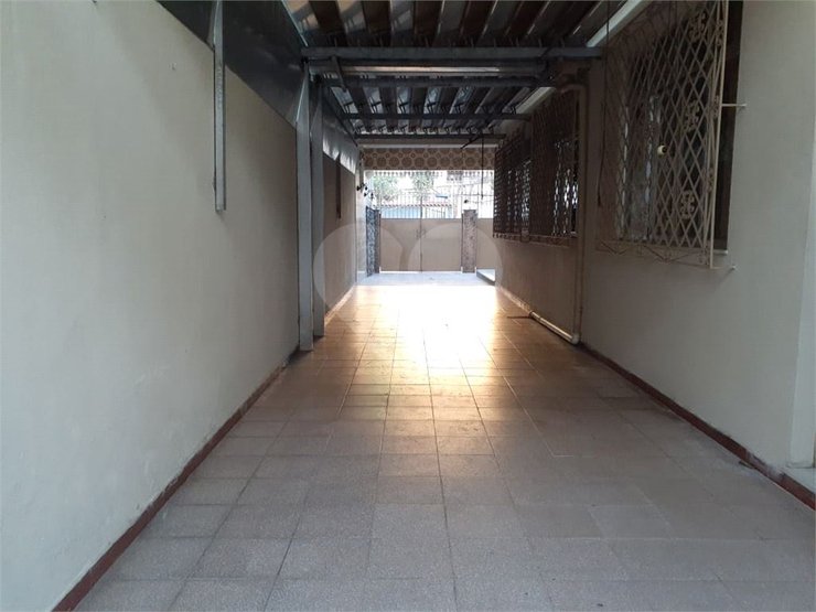 Casa à venda com 3 quartos, 300m² - Foto 13