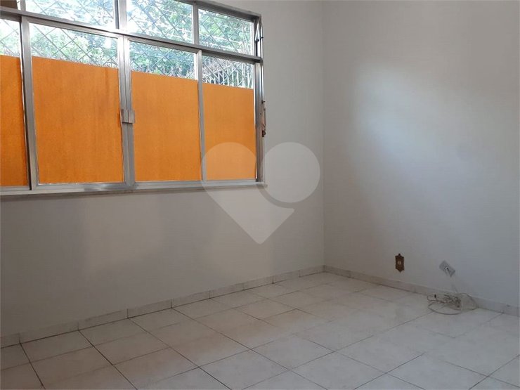 Casa à venda com 3 quartos, 300m² - Foto 2