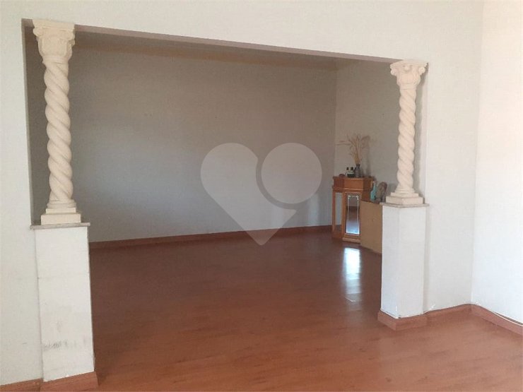 Casa à venda com 4 quartos, 360m² - Foto 4