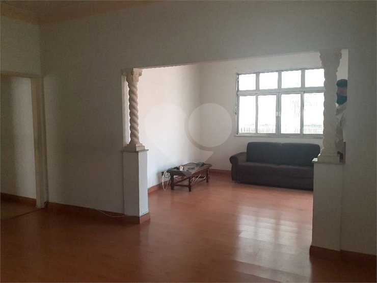 Casa à venda com 4 quartos, 360m² - Foto 1