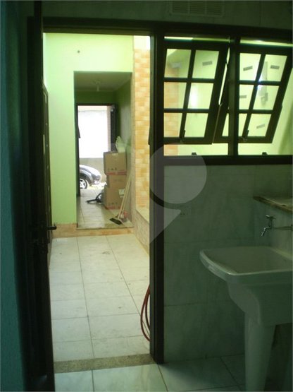 Casa à venda com 2 quartos, 75m² - Foto 19