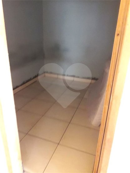 Casa à venda com 3 quartos, 90m² - Foto 39