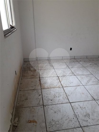 Casa à venda com 3 quartos, 90m² - Foto 31