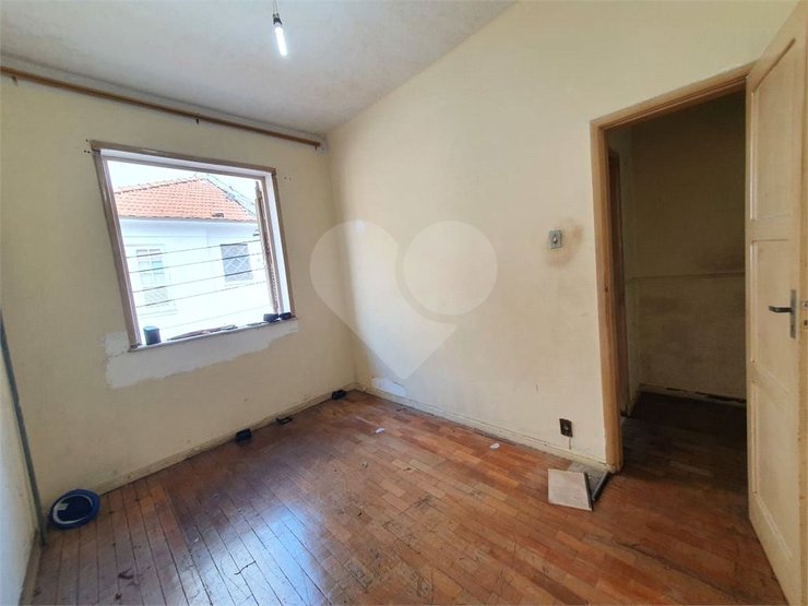 Casa à venda com 2 quartos, 110m² - Foto 2