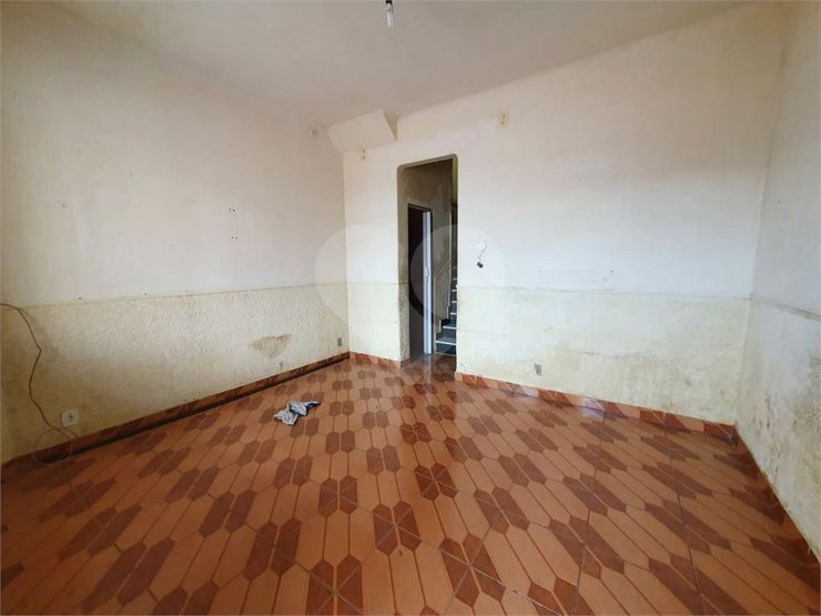 Casa à venda com 2 quartos, 110m² - Foto 4