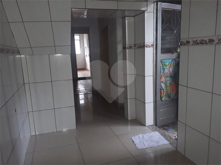 Casa à venda com 3 quartos, 88m² - Foto 11