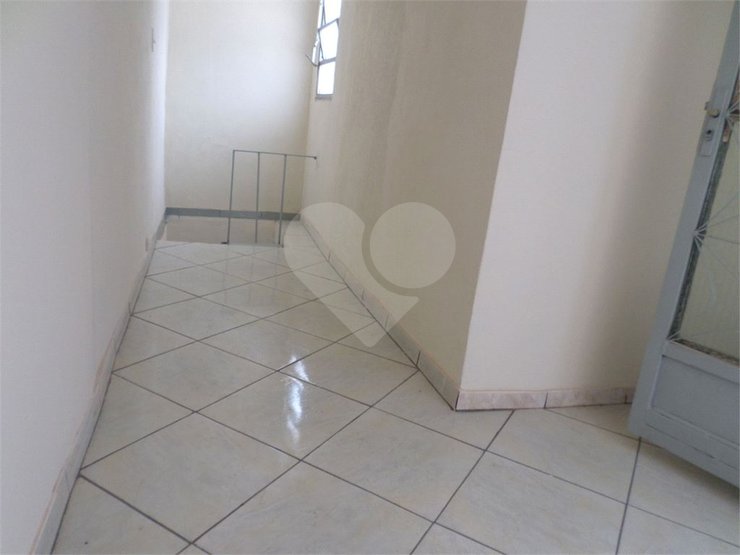 Casa à venda com 3 quartos, 90m² - Foto 4