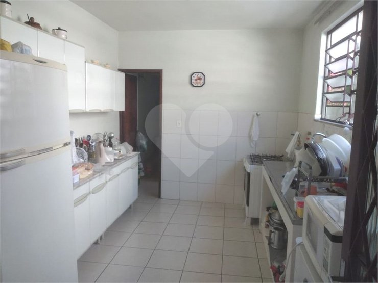 Casa à venda com 6 quartos, 259m² - Foto 23